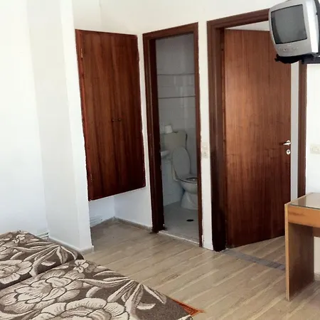 Litharia شقة فندقية بينيتسيس